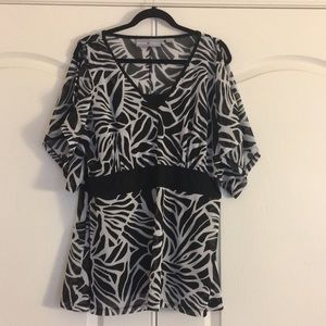 Cold shoulder Blouse. EUC